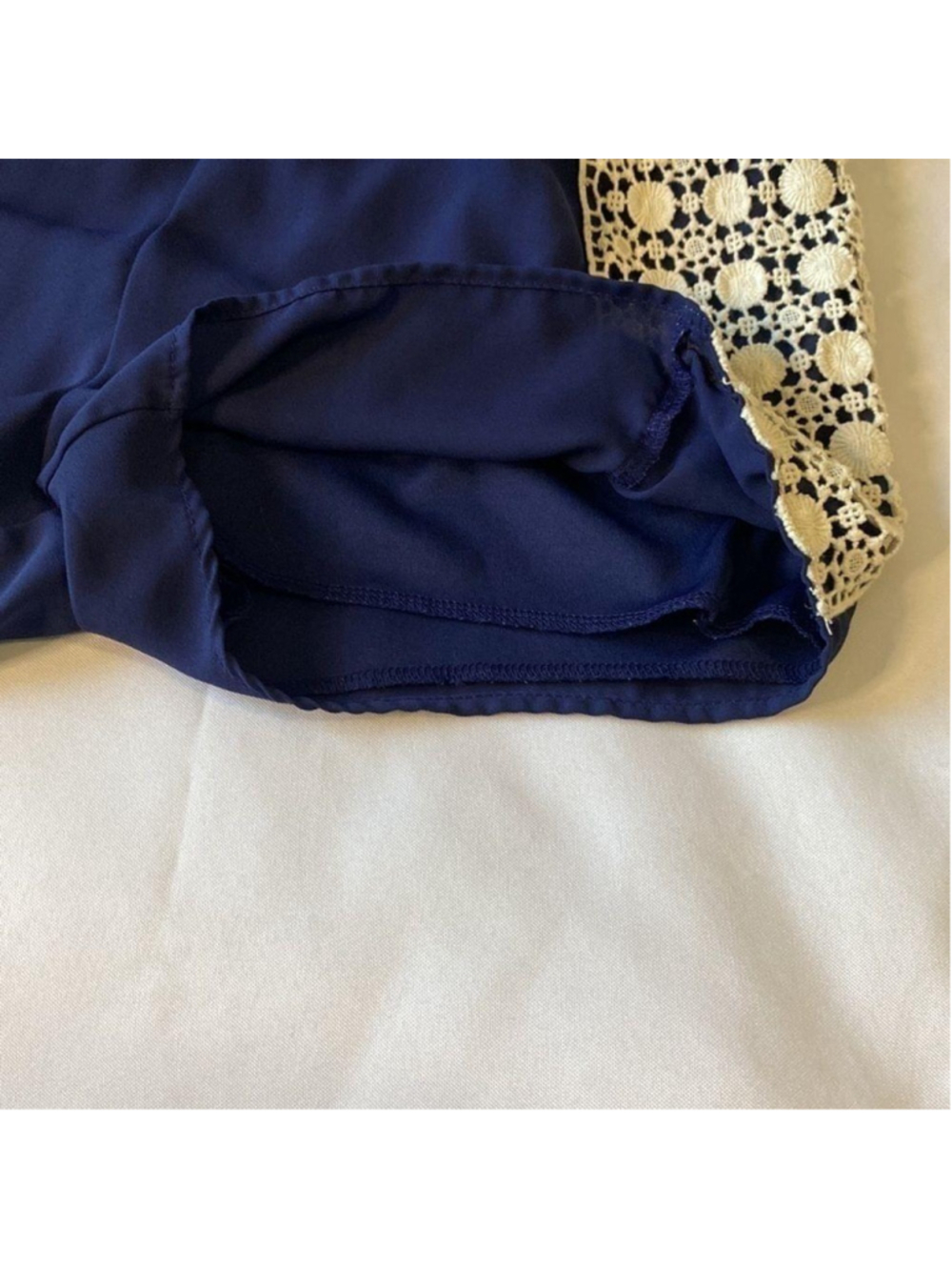 NAVY BLUE SHORTS WITH CROCHET - Picture 5 of 5